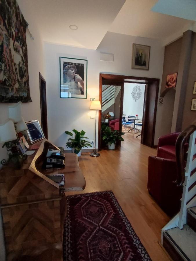 La Petite Maison Firenze Bagian luar foto