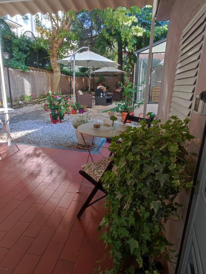 La Petite Maison Firenze Bagian luar foto
